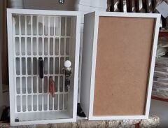 First Mobilya - Cep Telefonu Saklama Kabini -Pleksi Kapak - BEYAZ